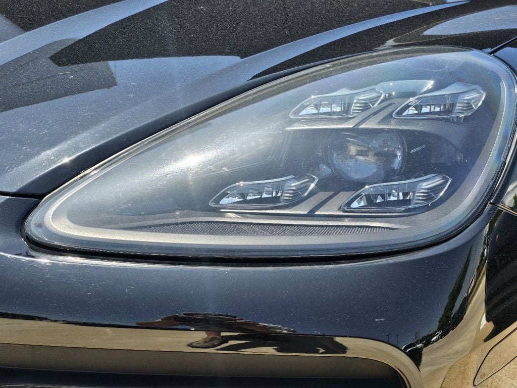 2020 Porsche Cayenne Coupe Base